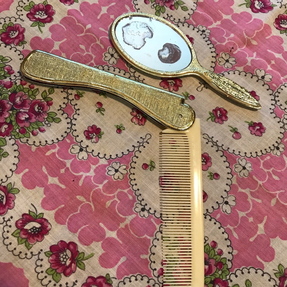 Vintage comb and mirror - Picture 3 of 4